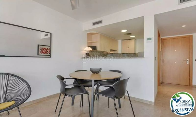 Foto d30dbdba-1241-4c79-b940-ae5edb062a6a. Apartament a paseo maritimo 31 a Salatar Roses