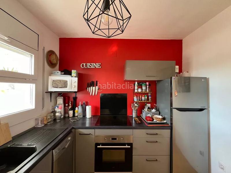 Foto 2e75c1b1-7ba7-4df8-b6bd-300b355938f2. Apartamento  amplio , 3 dormitorios en el canal a la venta a , con amarradero de 3 x 15 m y aparcamiento exterior. opor en Empuriabrava