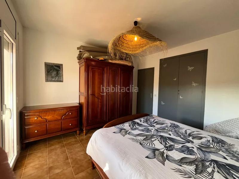 Foto 8e5ec2bb-4e61-4646-be94-98c2ffd386d2. Apartamento  amplio , 3 dormitorios en el canal a la venta a , con amarradero de 3 x 15 m y aparcamiento exterior. opor en Empuriabrava