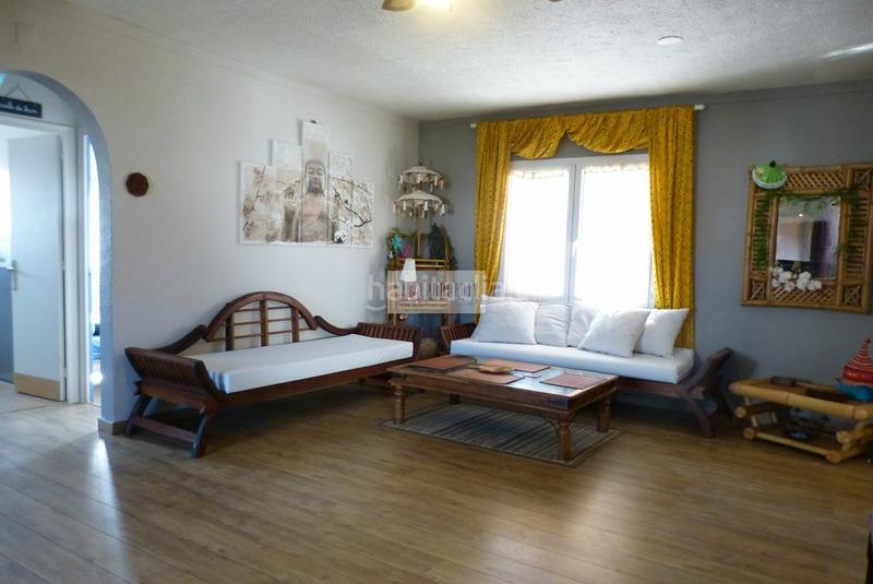 Foto 7b544261-a007-43ae-b126-e90a25dbba16. Apartamento gran piso, dos dormitorios, amarre 5 m. ubicación excelente en Empuriabrava