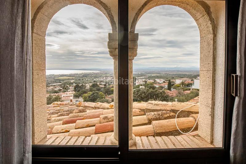 Foto b717371a-e569-4cf7-87c2-8488adea4817. Casa amb calefacció aparcament piscina a Nord Roses