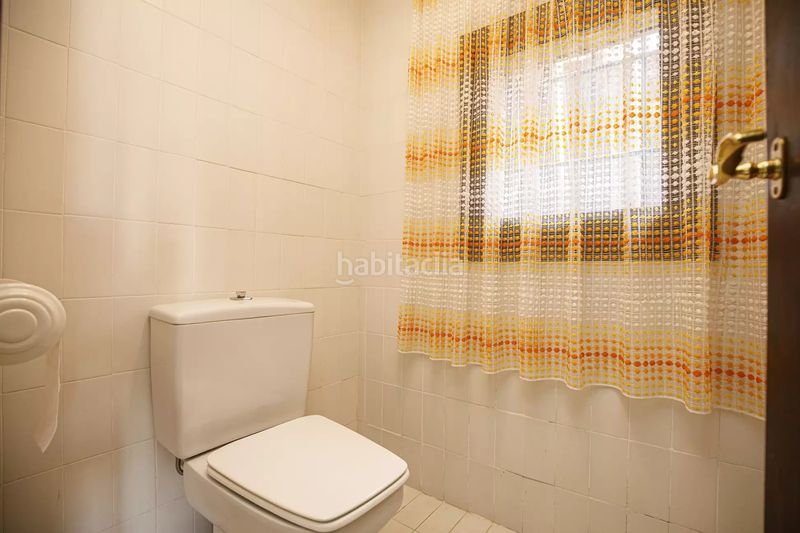 Foto b8e2822a-4d4c-4f52-8f99-2d7d3a5e8c7c. Casa amb calefacció aparcament piscina a Nord Roses
