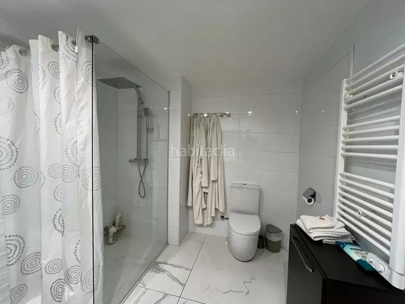 Foto 7615626b-e46d-4e87-b1c3-621a2db394ca. Casa impresionante villa con amplio terreno, piscina y potencial de inversión en Empuriabrava