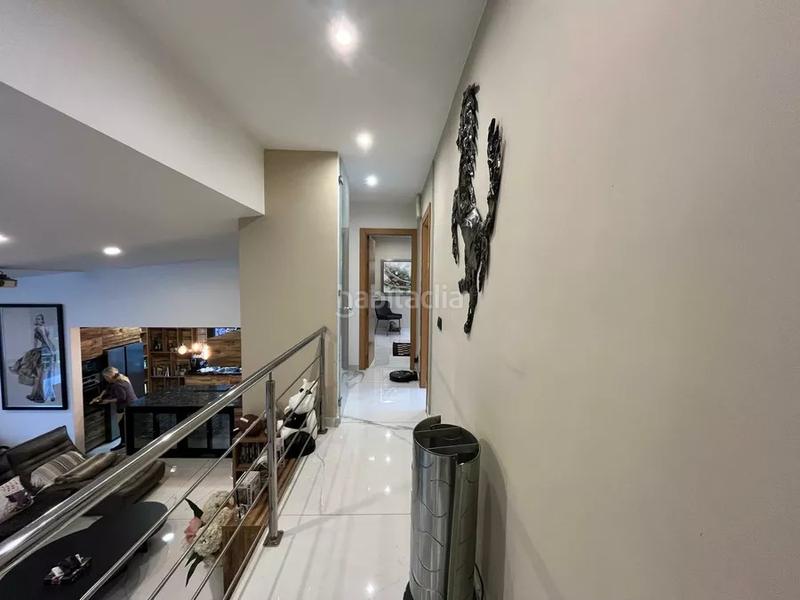 Foto 7bf0d6af-1789-40d5-9e96-7b5243763fc2. Casa impresionante villa con amplio terreno, piscina y potencial de inversión en Empuriabrava
