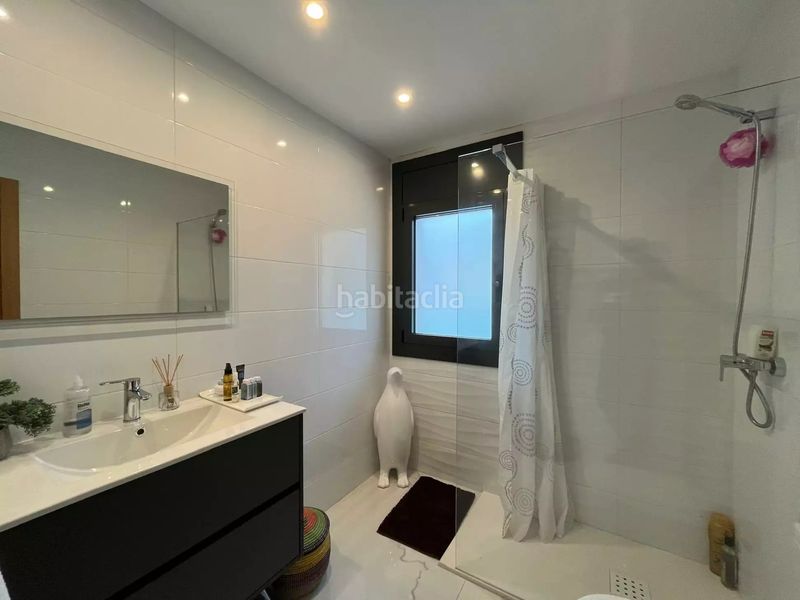 Foto d8168737-b391-4ba5-b1f8-3ad23d61e84d. Casa amb calefacció aparcament a Moxó - Sant Mori Empuriabrava