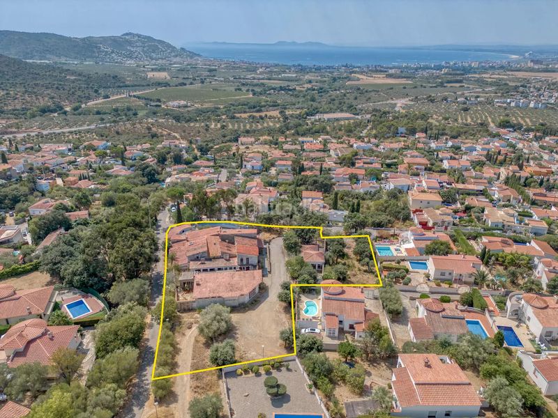 Foto ffcd3391-30be-4bb2-92c8-e2608af34978. Terreny residencial a Nord Roses