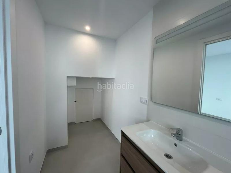 Foto 5c5c057a-6337-4095-a76a-87c584377cc4. Casa  de nueva construcción en el lago maurici en Empuriabrava