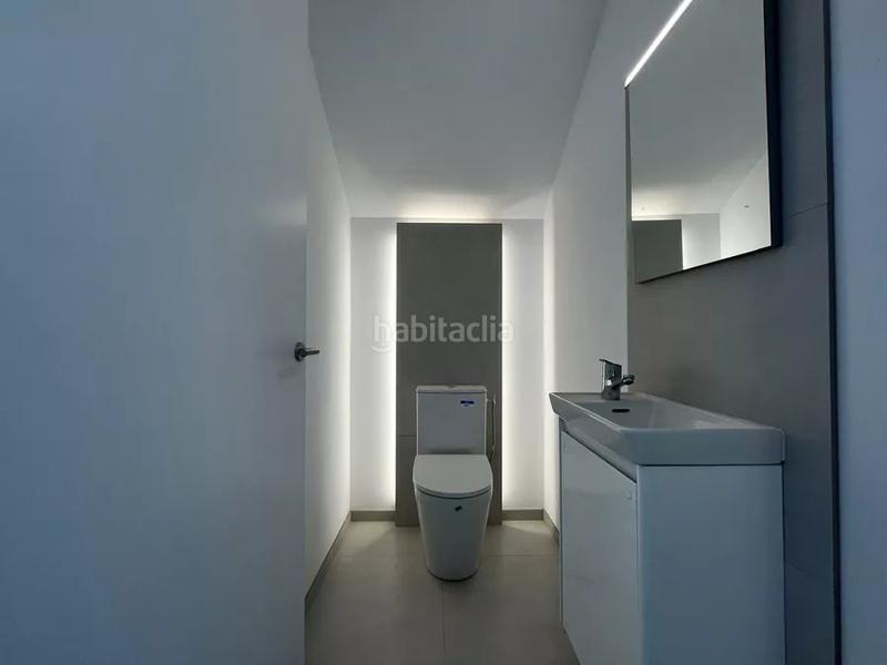 Foto c9ec99d5-147f-4731-916c-dd2009a3579a. Casa  de nueva construcción en el lago maurici en Empuriabrava
