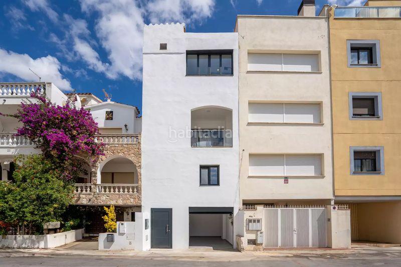 Foto 58f516eb-3061-42f4-9697-b7219da75e6d. Casa amb aparcament a Moxó - Sant Mori Empuriabrava