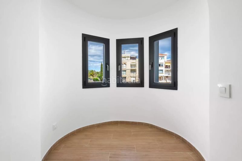 Foto 5d441622-09a3-403c-a6ce-a0de5a6676b9. Casa amb aparcament a Moxó - Sant Mori Empuriabrava