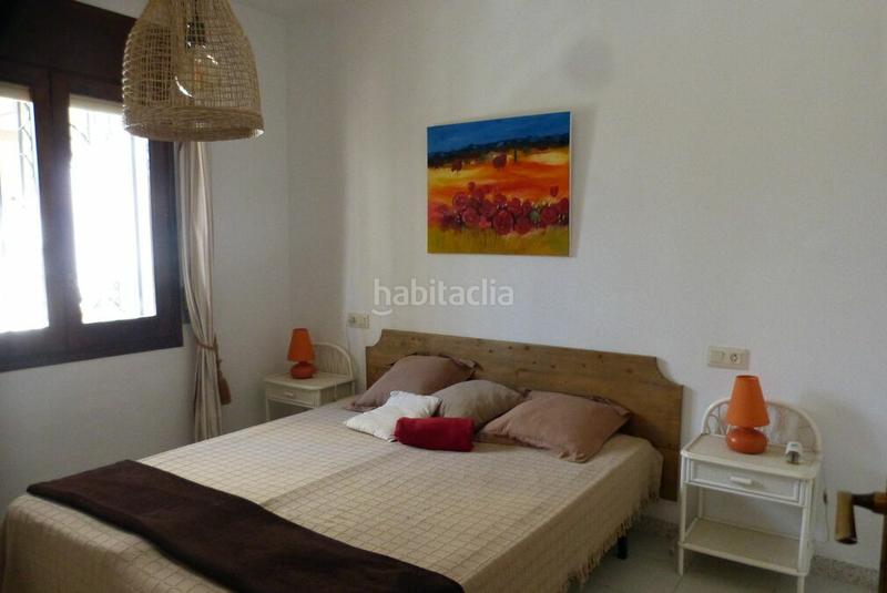 Foto 233f8cb1-a86d-4a91-ae62-3d95ef474d96. Apartamento  a la venta en la segunda planta de un edificio con vistas al canal y parking en Empuriabrava