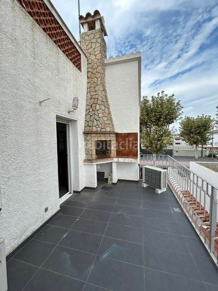 Foto 7a893273-b600-4e2e-9c2a-9d08b541935b. Casa amb aparcament piscina a Tordera - Fluvià - Llobregat Empuriabrava
