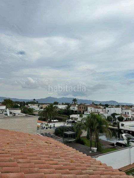 Foto bd9b7ff2-0e75-479c-bc88-c9cbbde6924e. Casa amb aparcament piscina a Tordera - Fluvià - Llobregat Empuriabrava