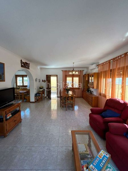 Foto 57f5fd0d-365b-4406-a173-4f6ba30403da. Casa amb calefacció aparcament piscina a Requesens Empuriabrava