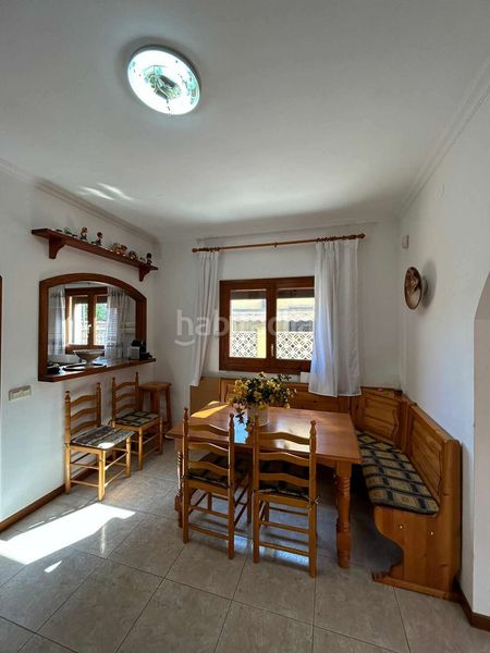 Foto 72c09298-5a9f-4196-ba26-62cd6b6c3d7a. Casa amb calefacció aparcament piscina a Requesens Empuriabrava