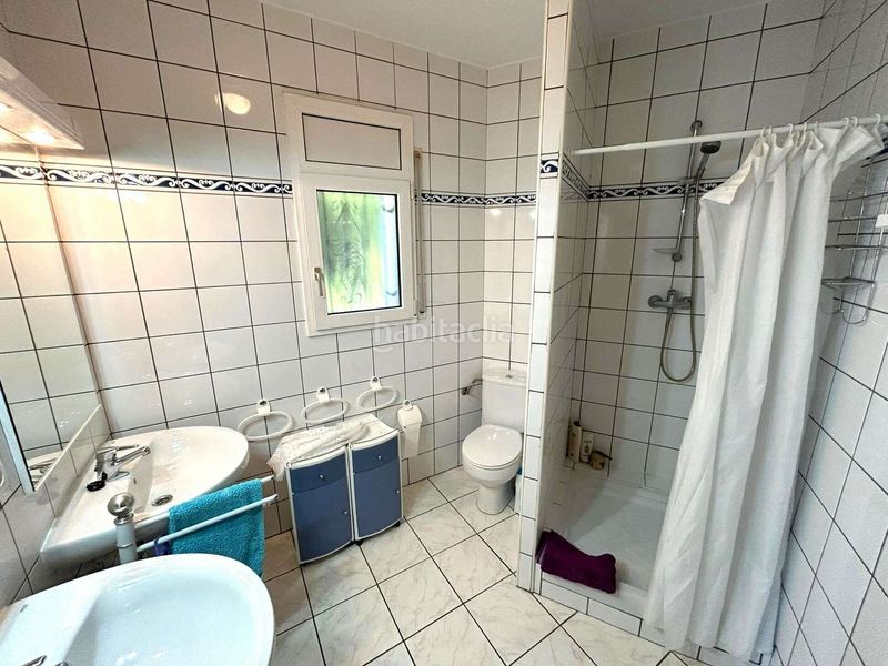 Foto 47166493-8589-4cf6-be86-438cb6a32446. Casa amb aparcament piscina a Cap Ras - Creus - Falconera Empuriabrava