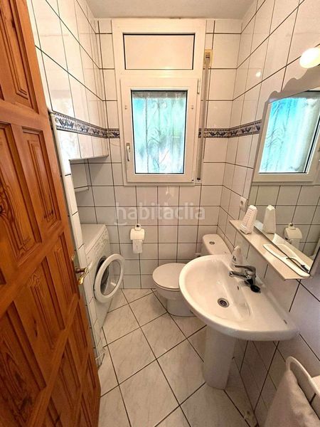 Foto 5f3679f8-37b7-43bb-824d-840fd8c9a119. Casa amb aparcament piscina a Cap Ras - Creus - Falconera Empuriabrava