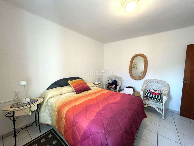 Foto 6e9eab25-b993-4fea-9b37-40bfe5b14615. Casa amb aparcament piscina a Cap Ras - Creus - Falconera Empuriabrava