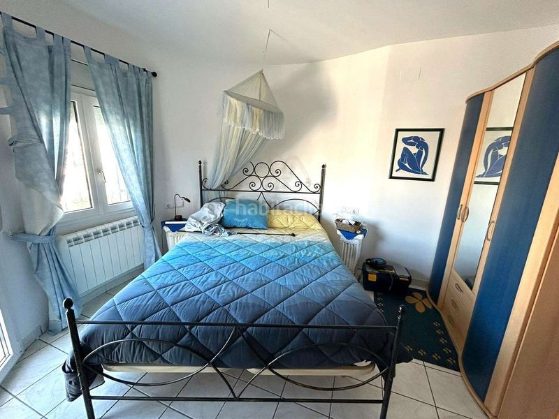 Foto afe1870c-ebbe-4886-a07d-78516a7ee0dc. Casa amb aparcament piscina a Cap Ras - Creus - Falconera Empuriabrava