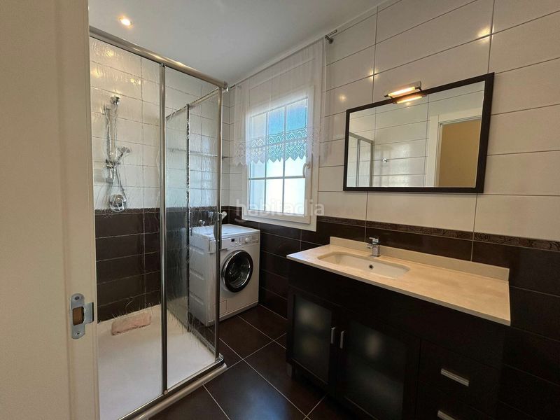 Foto 6103dbef-3f82-4153-b735-a1204e2f7b72. Casa amb piscina a Cap Ras - Creus - Falconera Empuriabrava