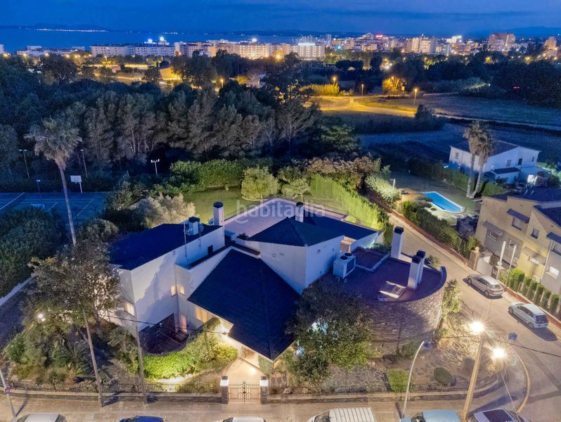 Foto 48411c5e-5e16-4b74-953f-5fc6af9d1990. Casa amb piscina a Nord Roses