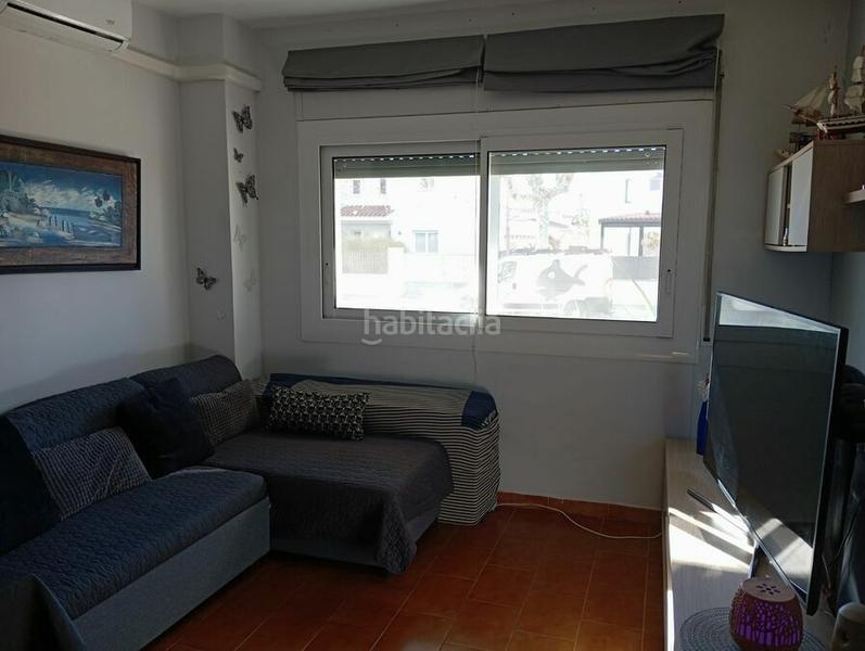 Foto a3af55f6-864a-4fa2-b6ae-01fb9718b95e. Apartamento bonito estudio en venta cerca de los comercios en Empuriabrava