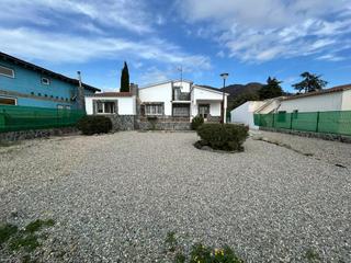 Maison à Nord. Casa en venta con 137m2 y 599m2 de jardín en roses mas boscà a 3