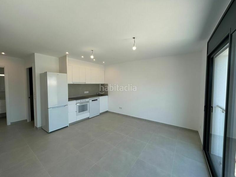 Foto 059a7910-c552-4c34-a1e4-55b25995ae0c. Casa  de nueva construcción en el lago maurici en Empuriabrava