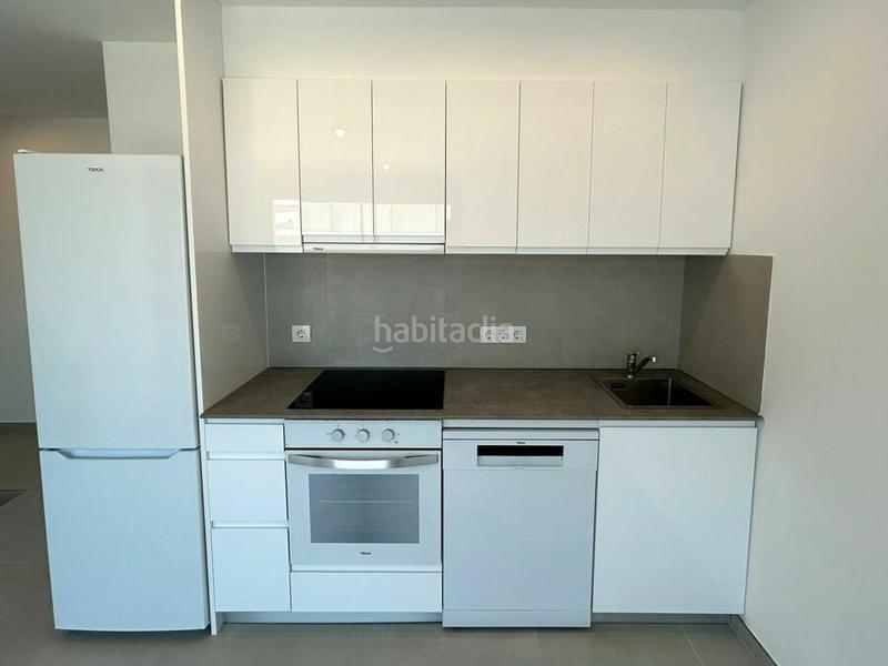 Foto 8d413bf4-3727-48f4-b6ec-1f03073fb653. Casa  de nueva construcción en el lago maurici en Empuriabrava