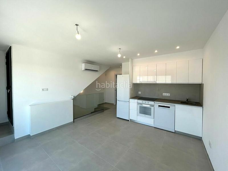 Foto 9f83dd20-7819-4b2c-a45f-e057f0d50fee. Casa  de nueva construcción en el lago maurici en Empuriabrava