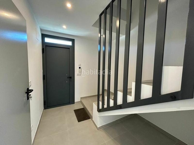 Foto addd848d-1d63-4947-b066-3d099396507d. Casa  de nueva construcción en el lago maurici en Empuriabrava
