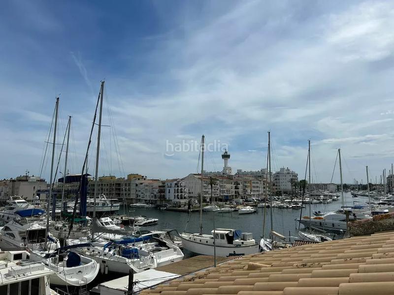 Foto 03bba12a-9049-4305-90ef-92d4245886e9. Casa amb aparcament a Port Grec - Port Moxó Empuriabrava