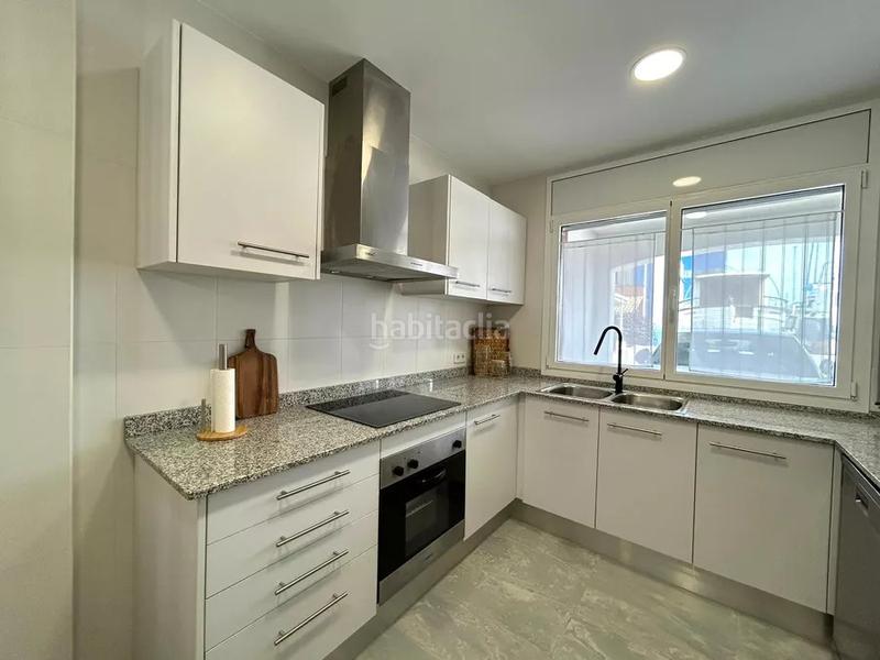 Foto 959354ea-13d2-43e4-b518-99084a1adf23. Casa amb aparcament a Port Grec - Port Moxó Empuriabrava