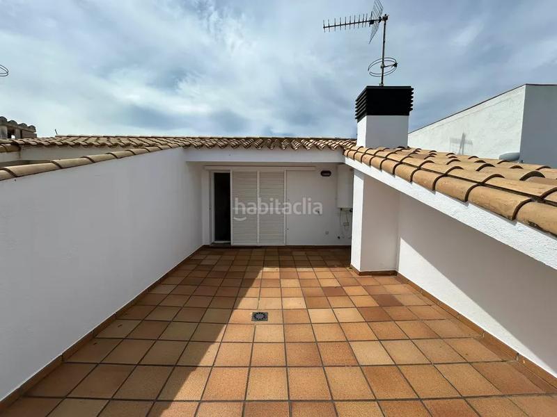 Foto c3164609-216c-4e39-b571-1b7b9da76c34. Casa amb aparcament a Port Grec - Port Moxó Empuriabrava