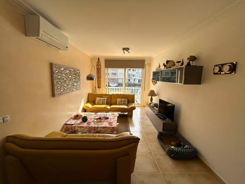 Foto 58e4dc61-6749-4de0-acf5-8e97c19d82dd. Apartament amb aparcament a Port Grec - Port Moxó Empuriabrava