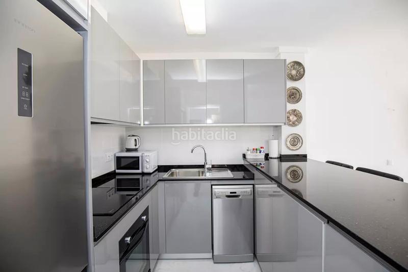 Foto 0a0fb915-d021-40ed-90e8-5c21e47f5351. Apartamento precioso apartamento reformado en venta en el centro con magníficas vistas al canal en Empuriabrava