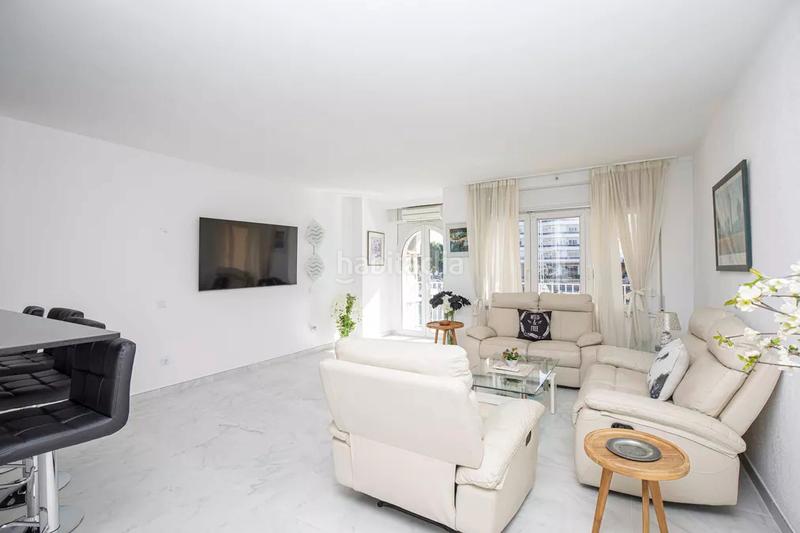 Foto 2cca6300-3a44-4aa9-9811-dd54bb4922ae. Apartamento precioso apartamento reformado en venta en el centro con magníficas vistas al canal en Empuriabrava