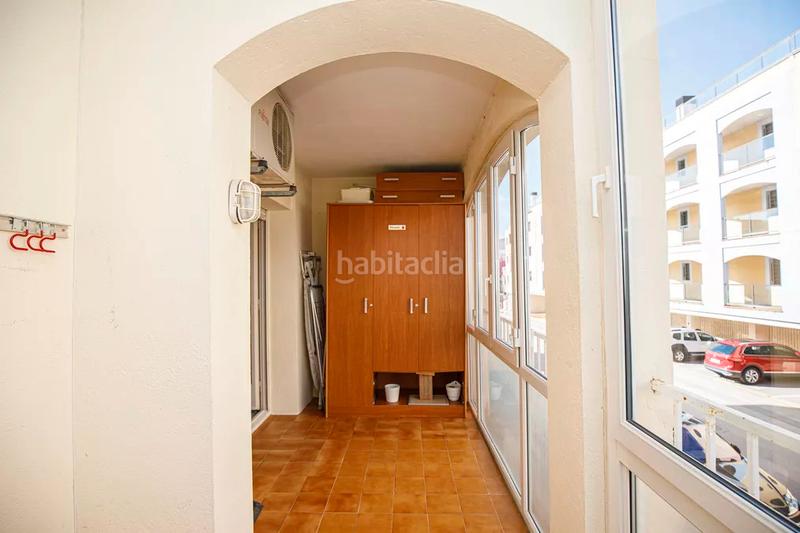 Foto 479914bc-fcff-4555-8ee1-f48e28e6616d. Apartamento precioso apartamento reformado en venta en el centro con magníficas vistas al canal en Empuriabrava