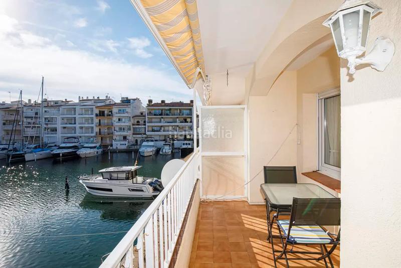 Foto 58d03138-4507-4062-b31a-ece7b804b6d9. Apartamento precioso apartamento reformado en venta en el centro con magníficas vistas al canal en Empuriabrava