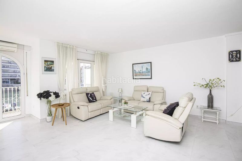 Foto 9c293987-7805-44a6-a07d-038735630530. Apartament amb calefacció a Moxó - Sant Mori Empuriabrava