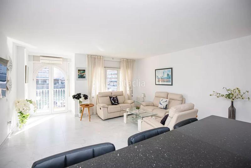 Foto ac5ea890-ad8a-4795-817b-cdd2207bad3b. Apartamento precioso apartamento reformado en venta en el centro con magníficas vistas al canal en Empuriabrava
