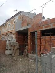 Casa in Moxó - Sant Mori. Terreno con proyecto y muros construidos por finalizar en zona c