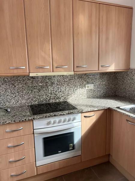 Foto 66592482-1e82-426d-a7f5-7275370de43a. Apartamento piso en pleno centro de 2 habitaciones y plaza de garaje en venta. en Empuriabrava
