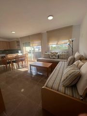 Apartament a Moxó - Sant Mori. Piso en pleno centro de empuriabrava de 2 habitaciones y posibil