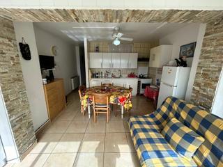 Piccolo appartamento in Moxó - Sant Mori. Bonito apartamento con maravillosas vistes a primera línea de ma