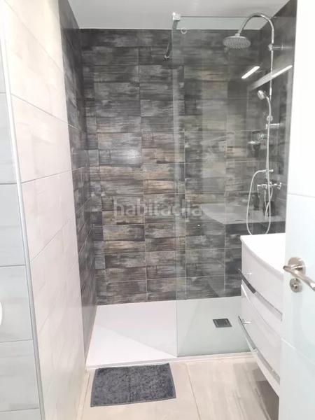 Foto 9f080aa5-d52f-4db8-9f4b-f0cdb918215d. Apartamento exclusivo apartamento de alto standing con licencia turistica completamente reformado con 3 habitaciones y 2 baños en Empuriabrava