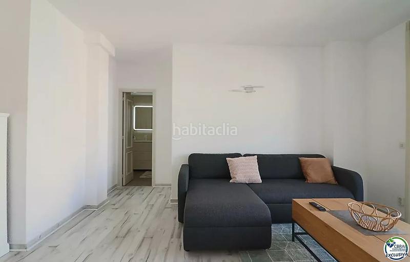 Foto 8c5e47b9-2a1e-4a2e-8762-fc38cd4ad0ee. Apartamento encantador apartamento reformado en caballito de mar en Empuriabrava