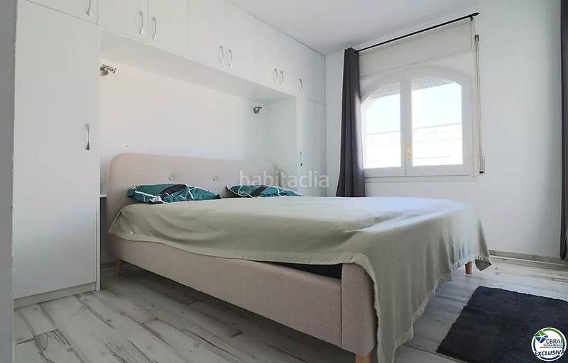 Foto b7c9226a-f222-4589-a6c0-2432ea7414ac. Apartamento encantador apartamento reformado en caballito de mar en Empuriabrava