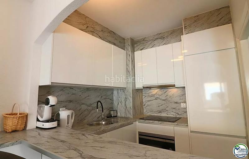 Foto bd4b7ab6-d33d-4334-bcf5-a1760c7a40d9. Apartamento encantador apartamento reformado en caballito de mar en Empuriabrava
