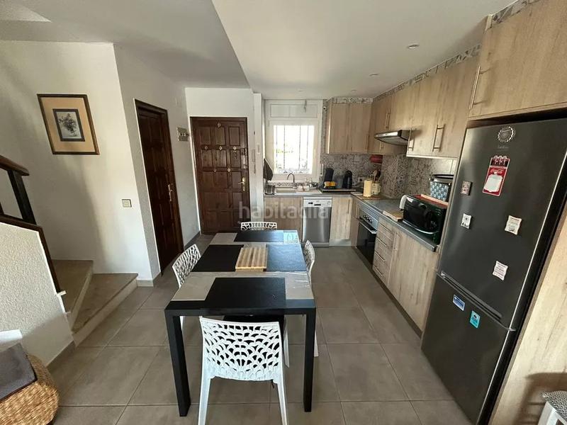 Foto 1bf8738f-35e5-42ae-abdc-038a65e262b5. Casa amb calefacció aparcament a Moxó - Sant Mori Empuriabrava